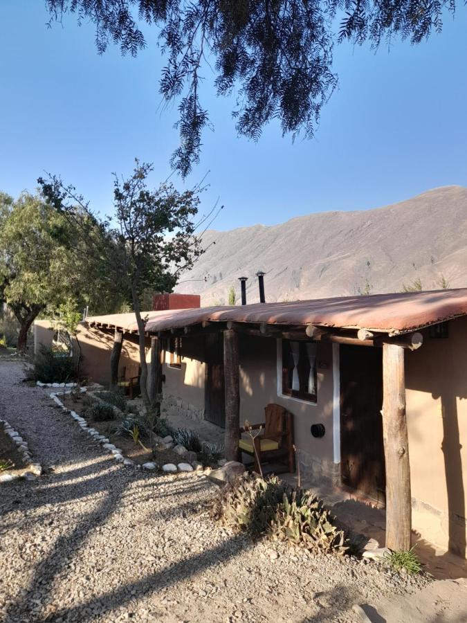 Alta Montaña Cabañas Hotel Tilcara Exterior foto
